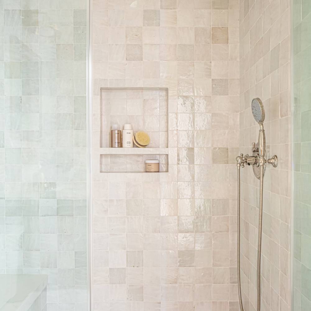 Zagora 4" x 4" Glossy Zellige Field Tile in Green