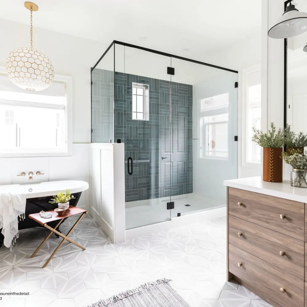 Makoto 2.5" x 10" Matte Ceramic Wall Tile in Midori Green