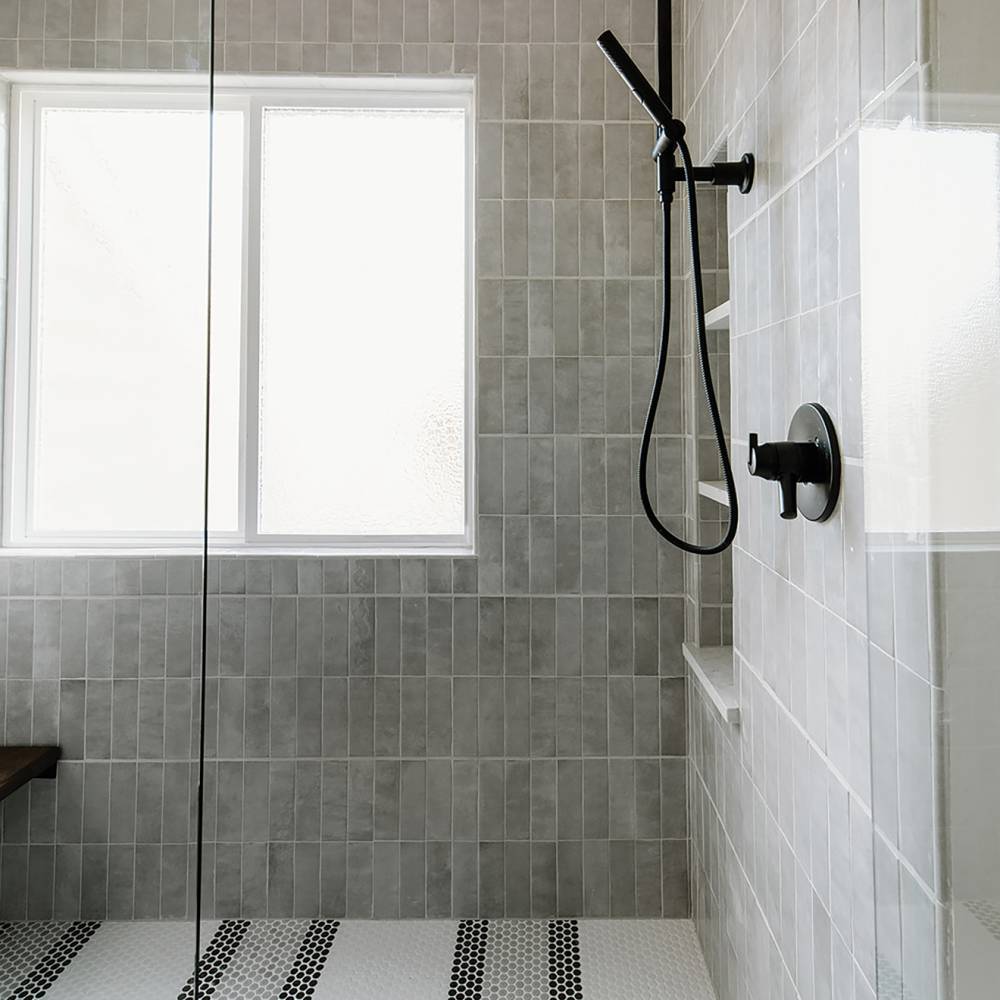 Cloé Ceramic Tile in Grey