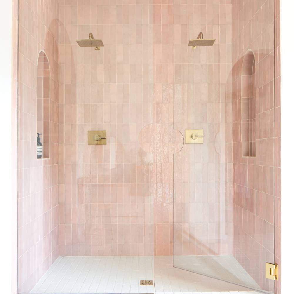 Cloé Ceramic Tile in Pink