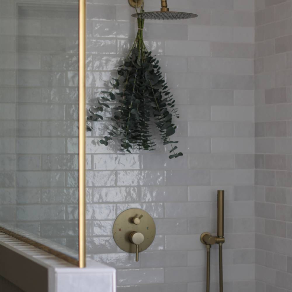 Cloé Ceramic Tile in White