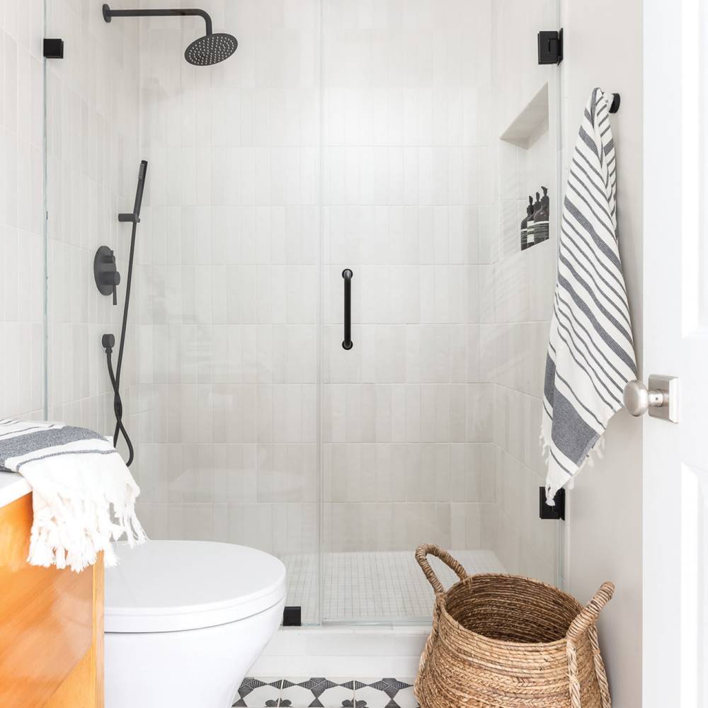 Enchante 8" x 8" Matte Porcelain Decorative Tile in Moderno