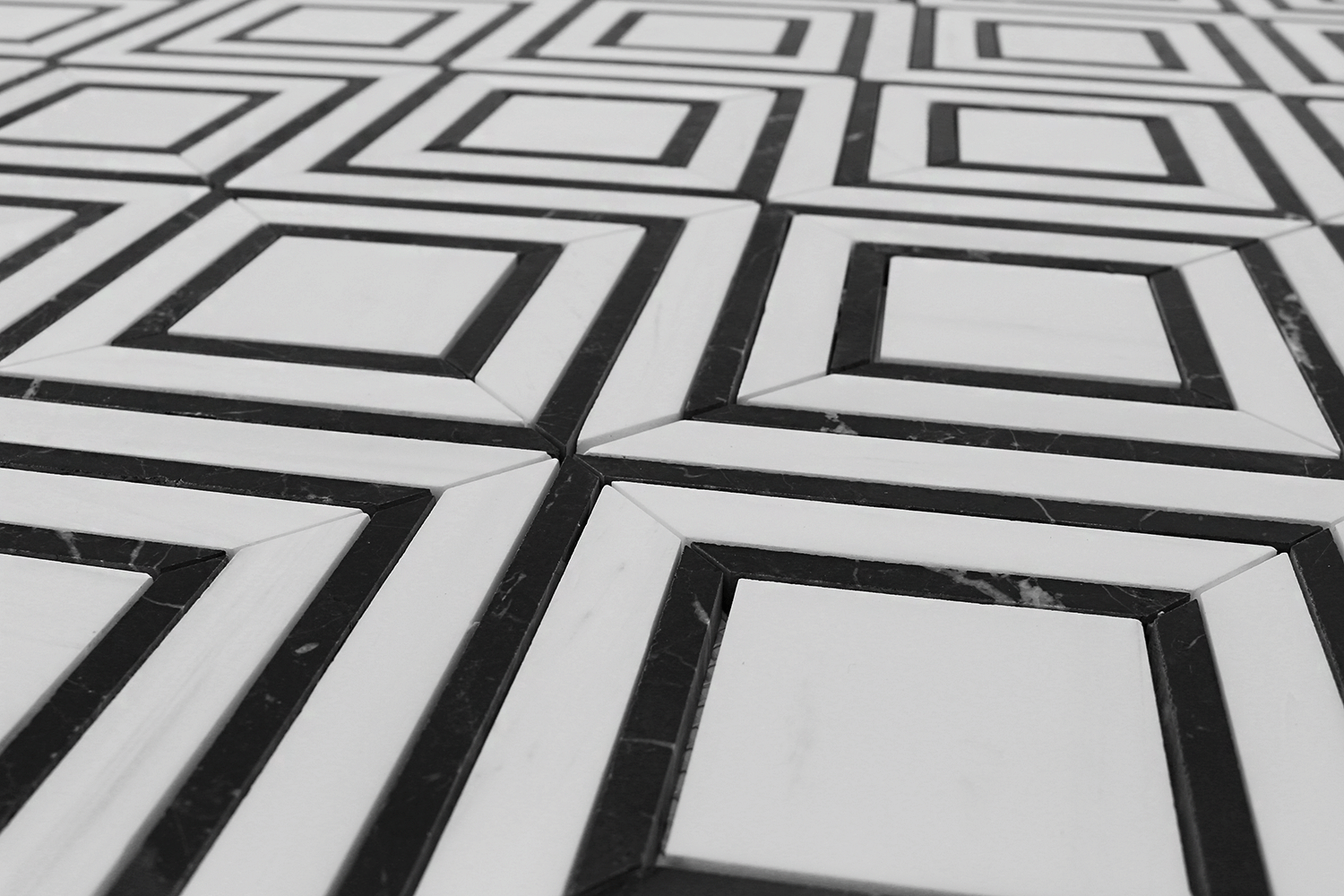 Maze Mosaic – Dolomite with Taurus Black