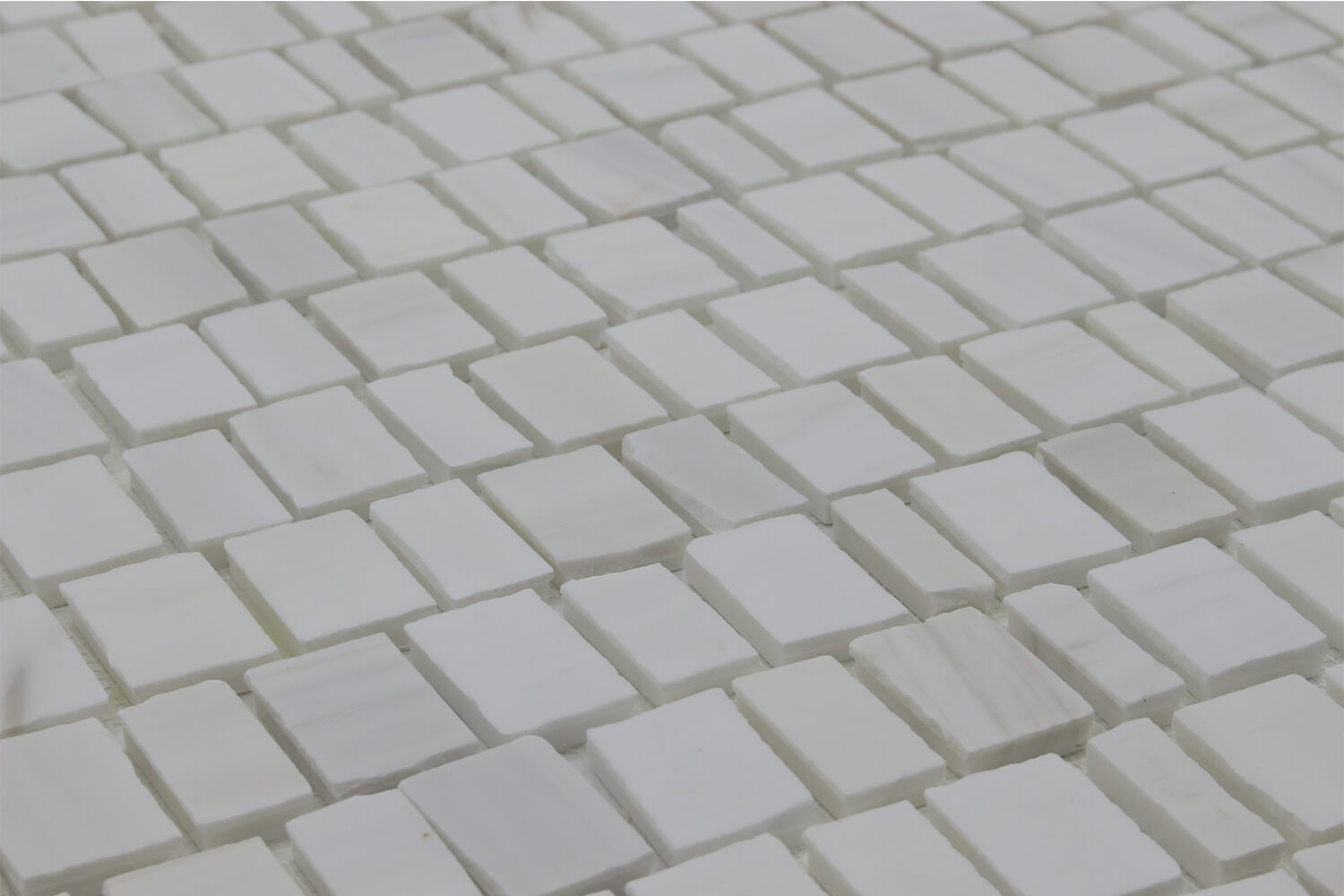 Scarpa Mosaic Bianco Venato Dolomite