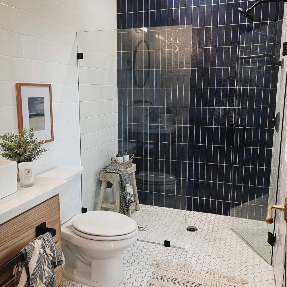 Cloé Ceramic Tile in Blue