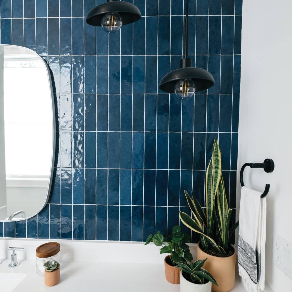 Cloé Ceramic Tile in Blue