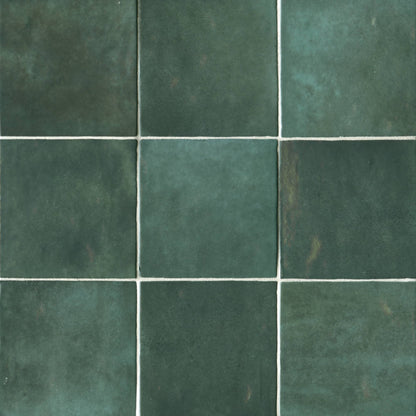 Cloé Ceramic Tile in Green