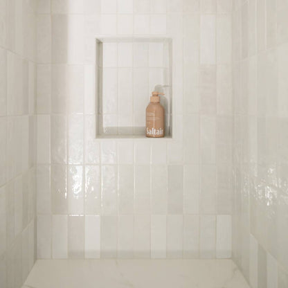 Cloé Ceramic Tile in White