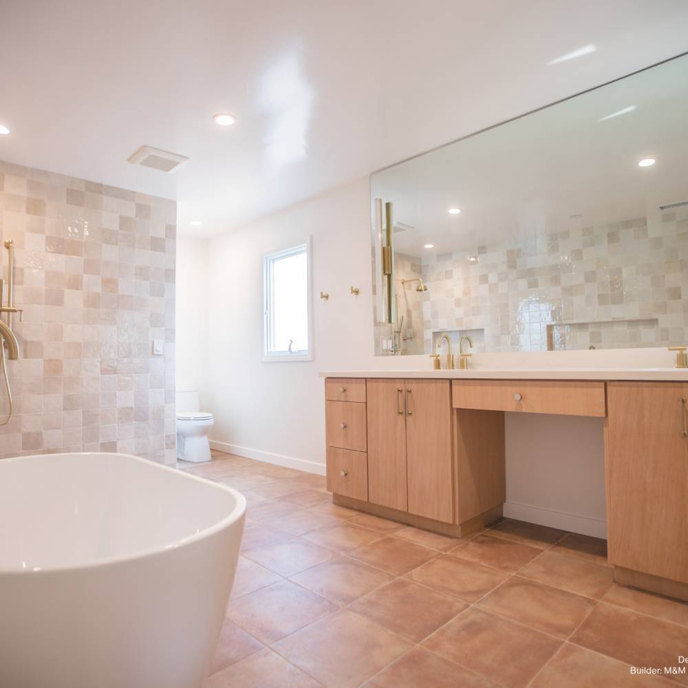Cloé Ceramic Tile in Creme