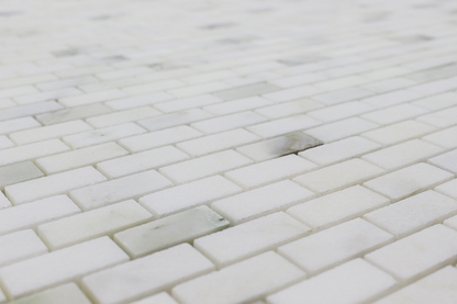 Calacatta Oliva 5/8 x 1 1/4 Offset Mosaic Tiles