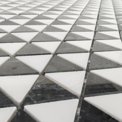Bianco Venato Dolomite &amp; Taurus Black