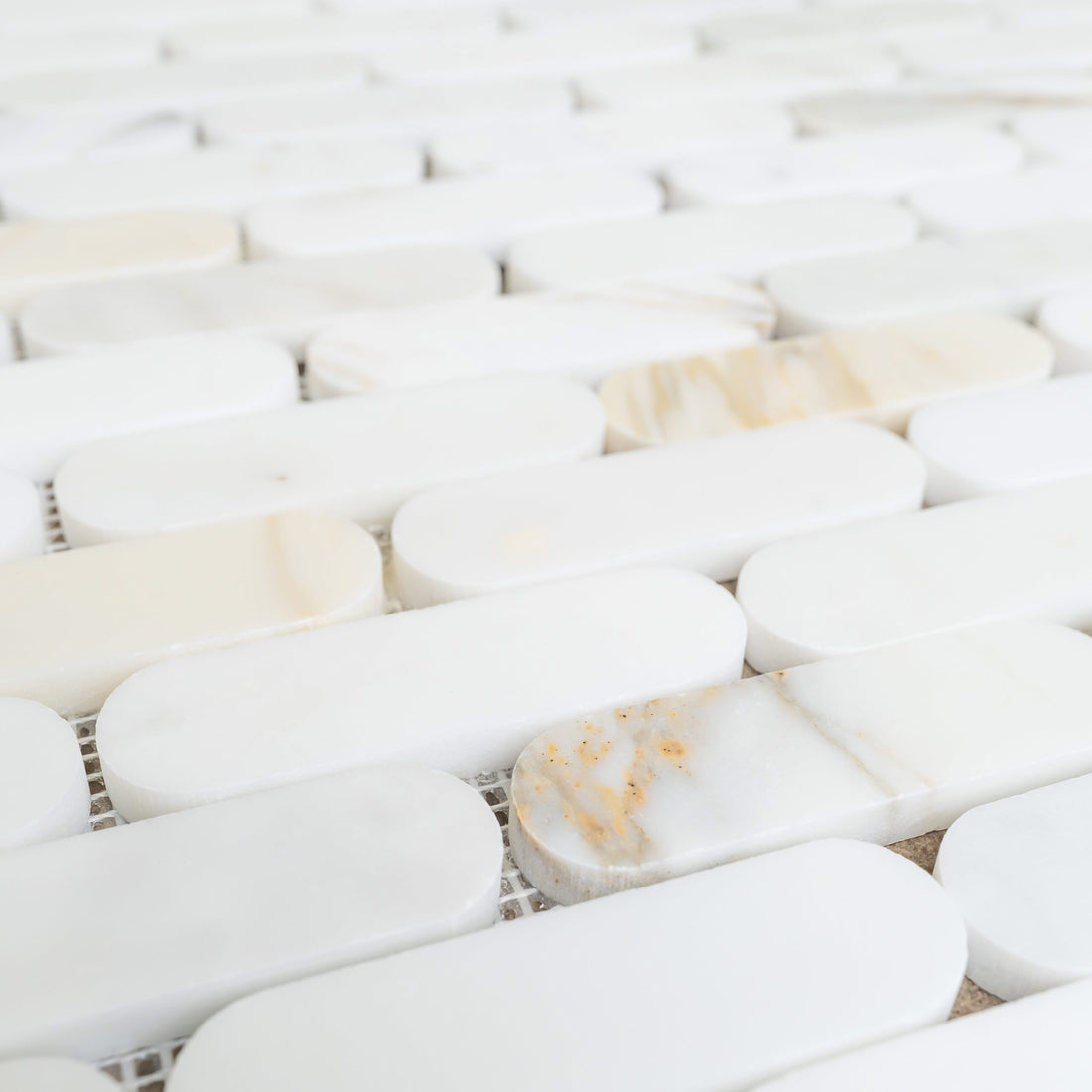 Picket Mosaic Calacatta Gold Eclipse Honed